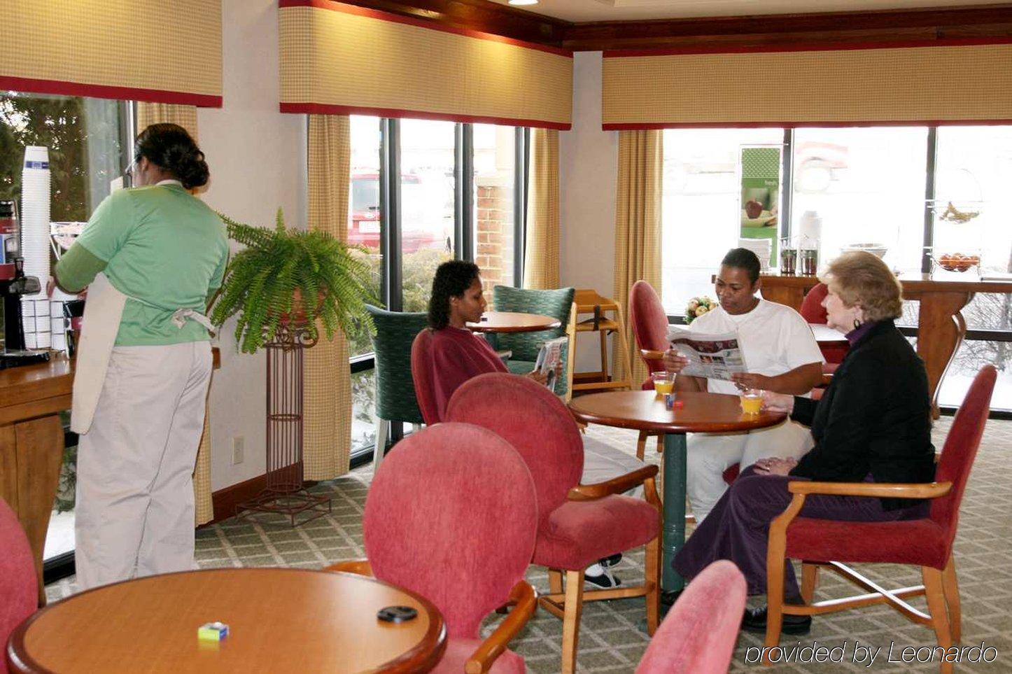 Hampton Inn סיפורד מסעדה תמונה